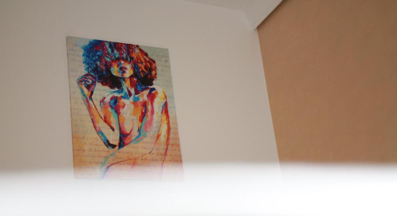 Studio Dristor - Foarte Curat Si Frumos Bucureşti Exterior foto